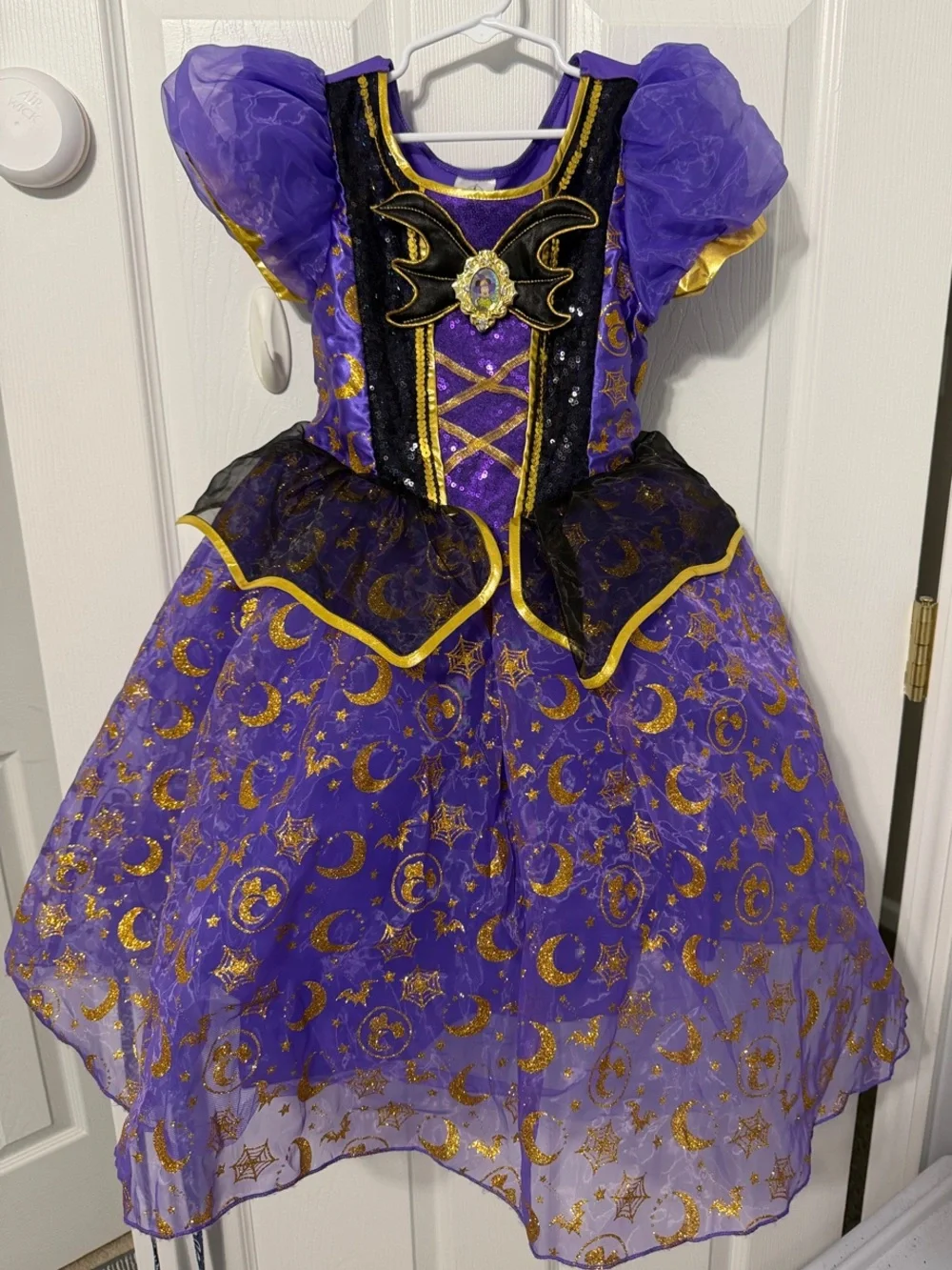 Minnie Mouse witch costume Disney Purple and Gold